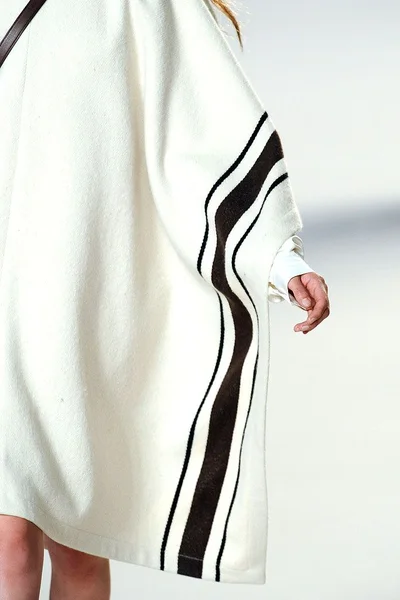 Look 48